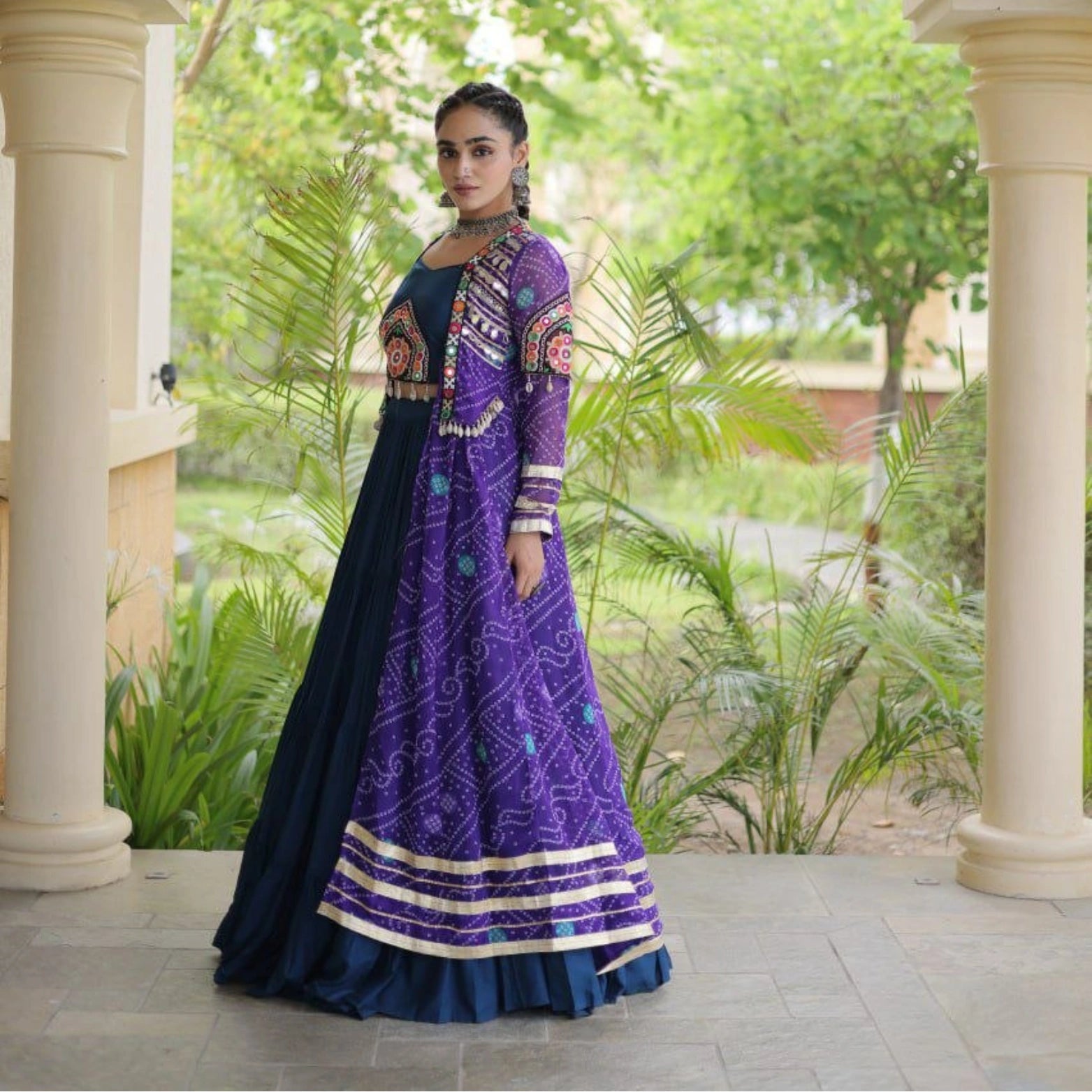 Rangrez Kutchi Bandhani Twirl Set
