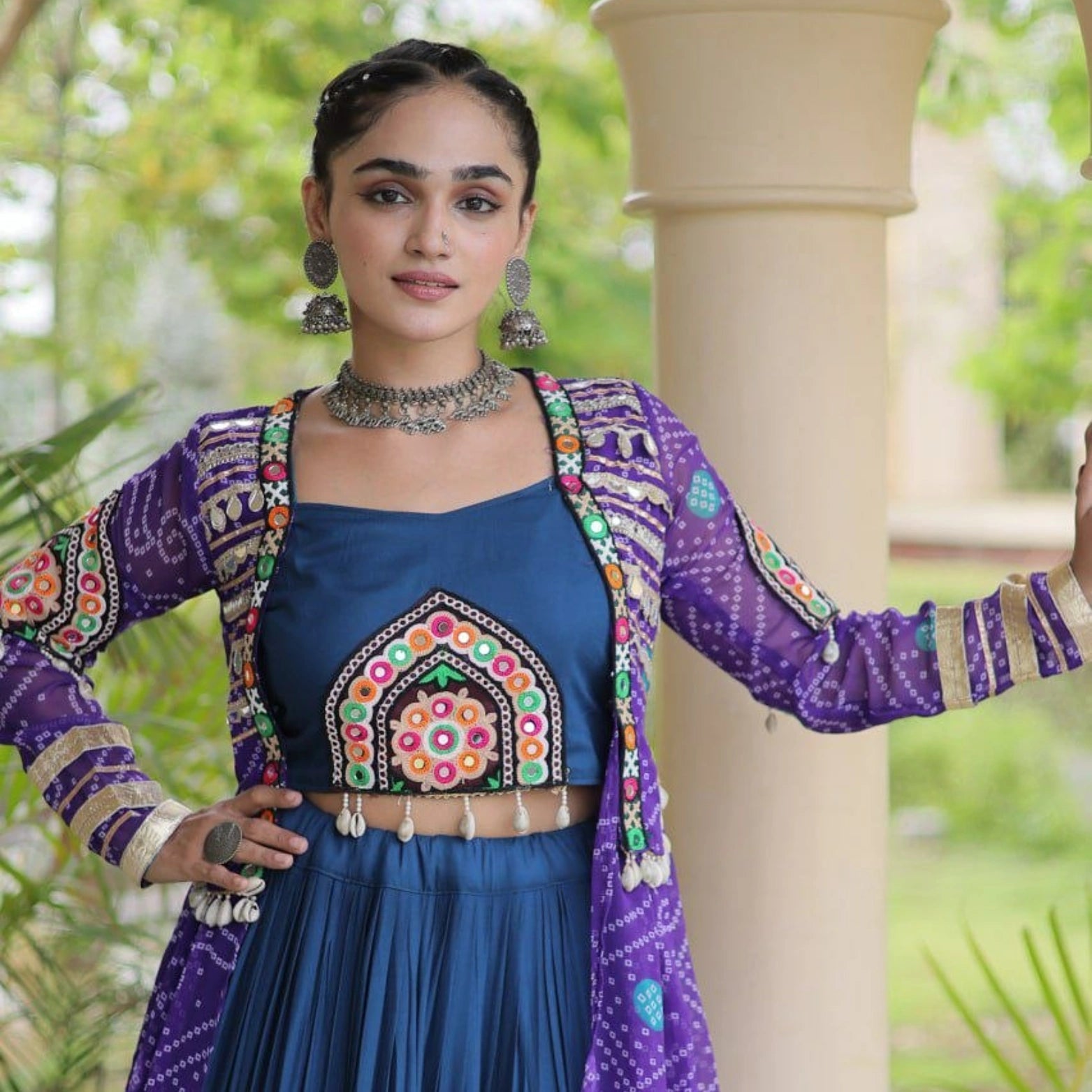 Rangrez Kutchi Bandhani Twirl Set