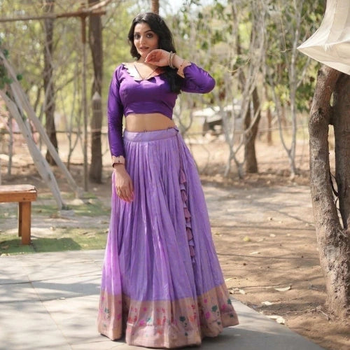 Lavender Riwaayat Lehenga Set