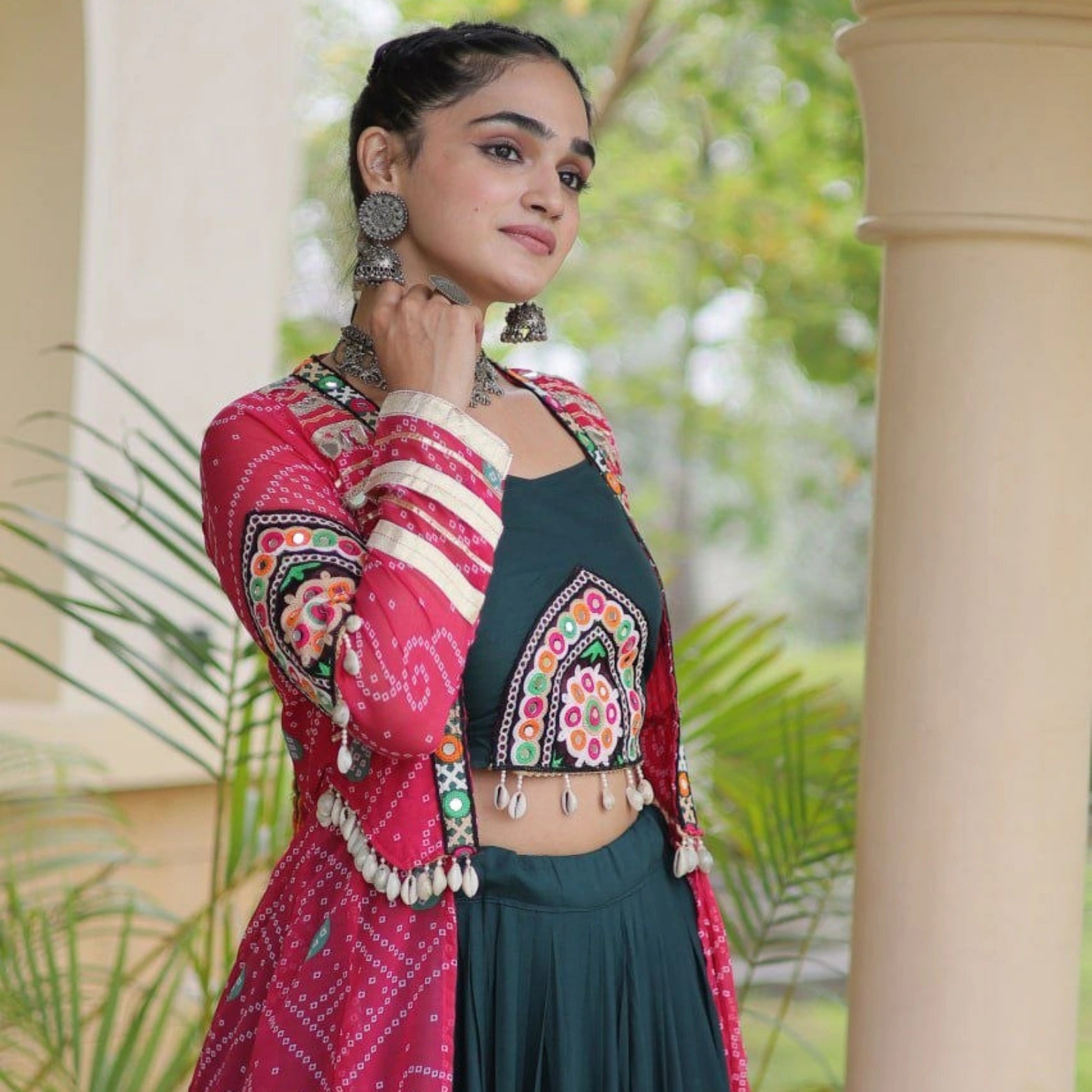 Rangrez Kutchi Bandhani Twirl Set