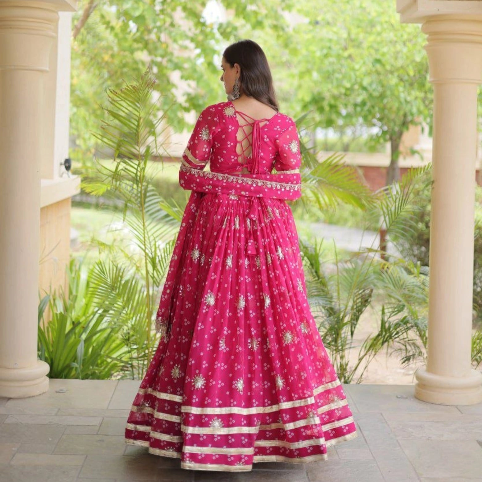 Riwaayat Bandhej Zari Lehenga Set