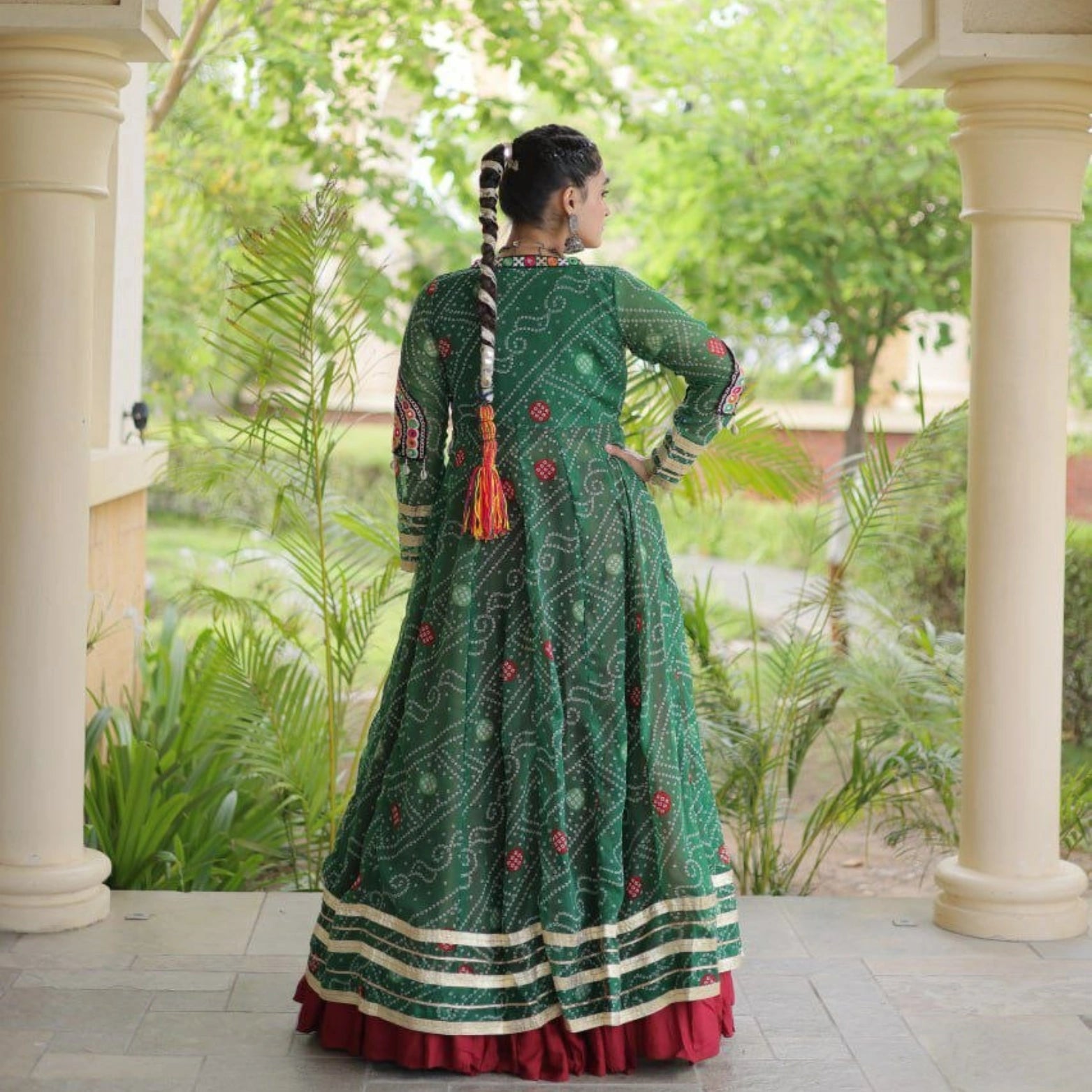 Rangrez Kutchi Bandhani Twirl Set