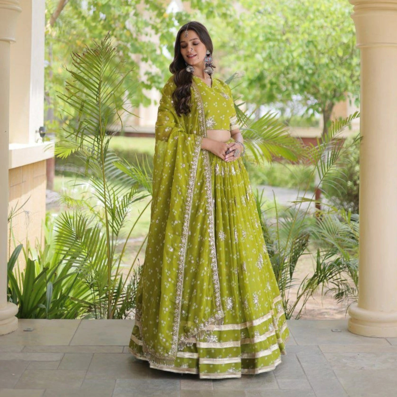 Riwaayat Bandhej Zari Lehenga Set