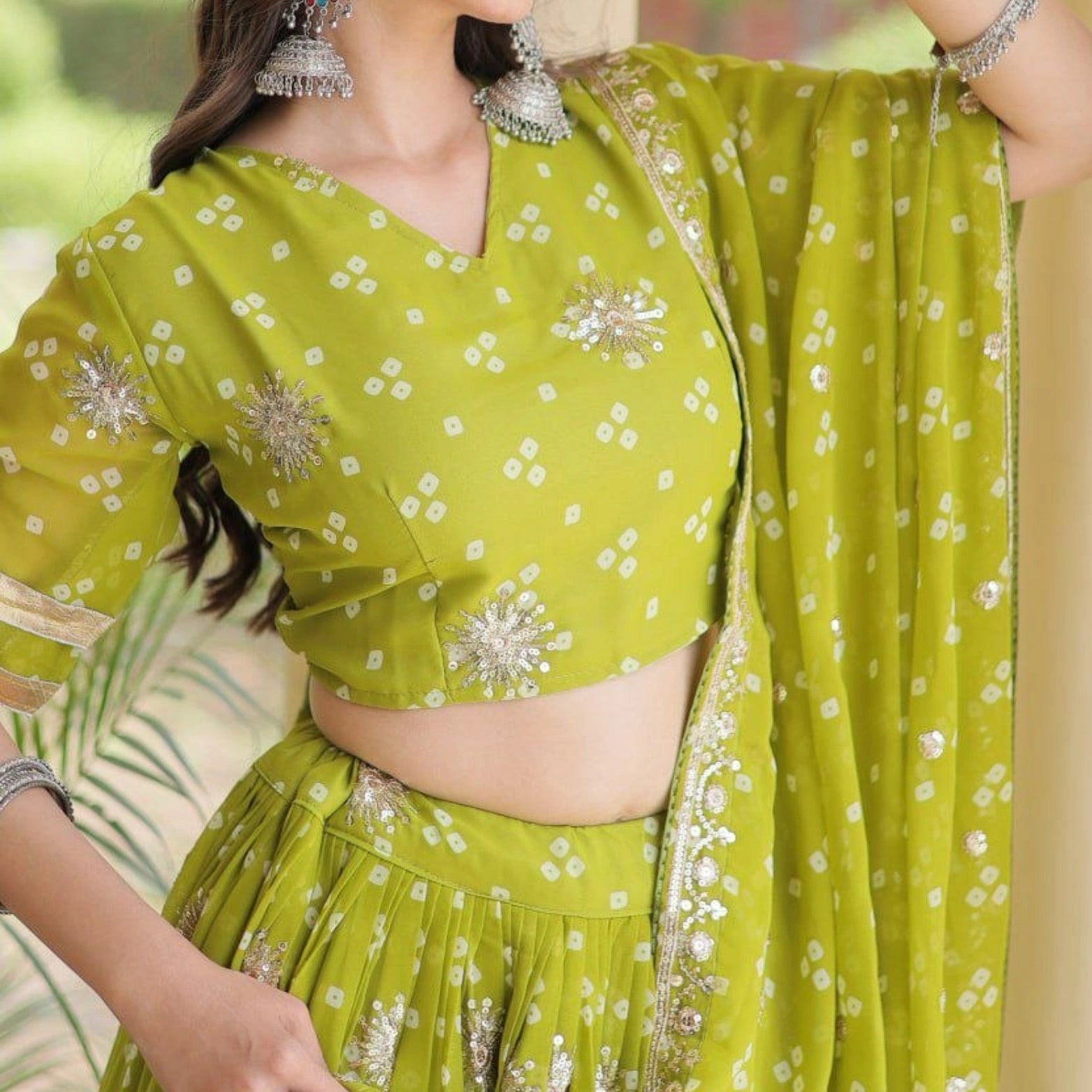 Riwaayat Bandhej Zari Lehenga Set