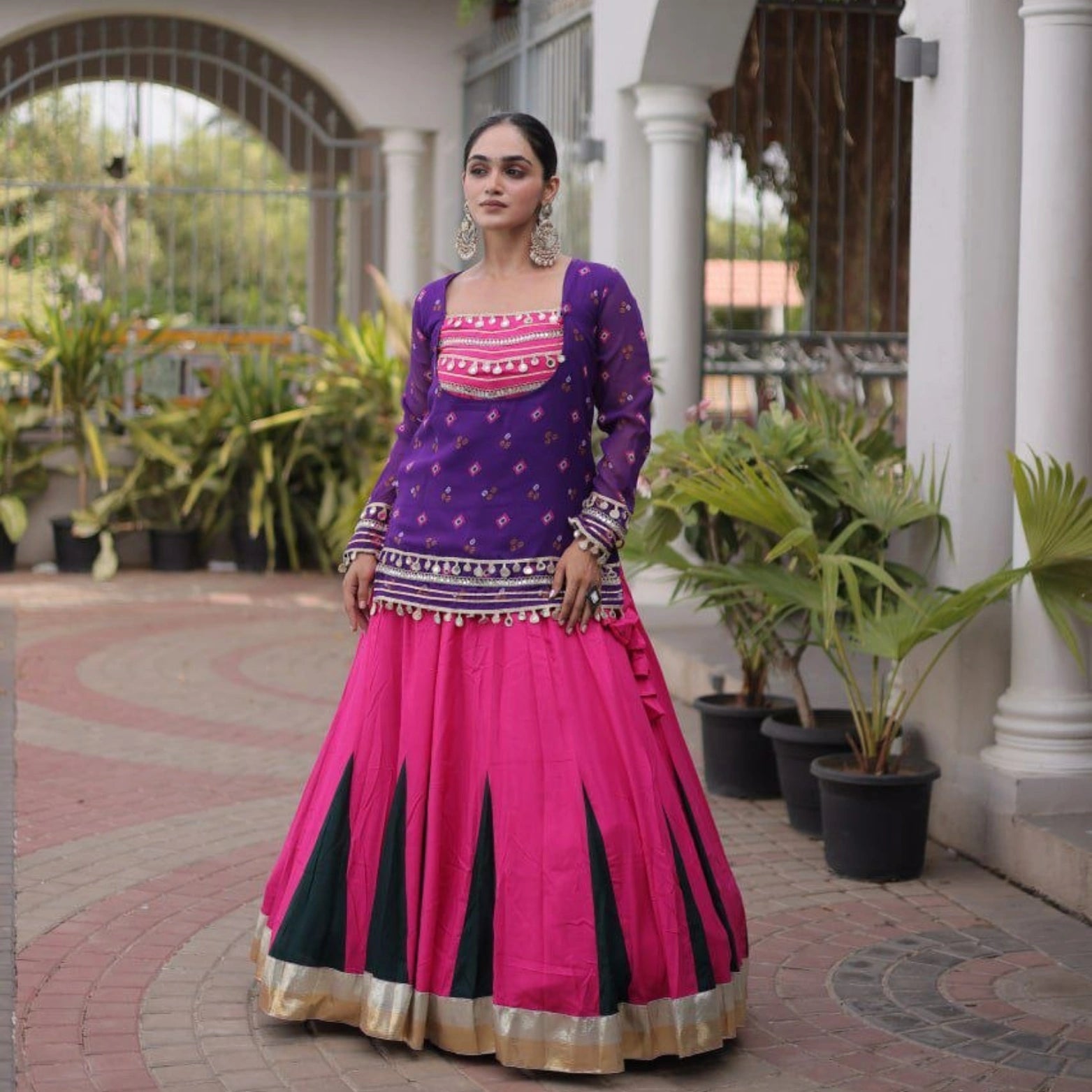 Riwaayat Kutchi Kali Lehenga Set