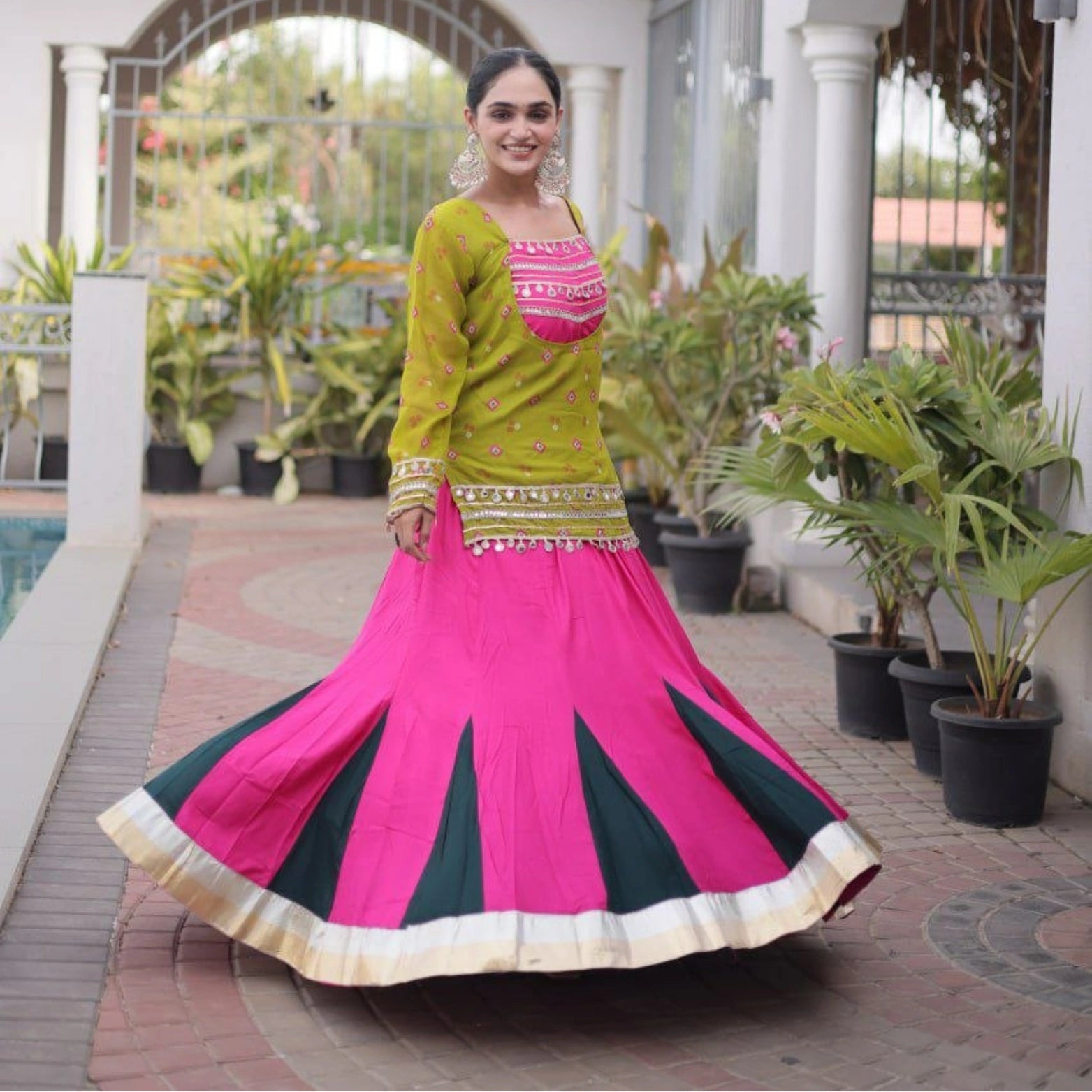Riwaayat Kutchi Kali Lehenga Set