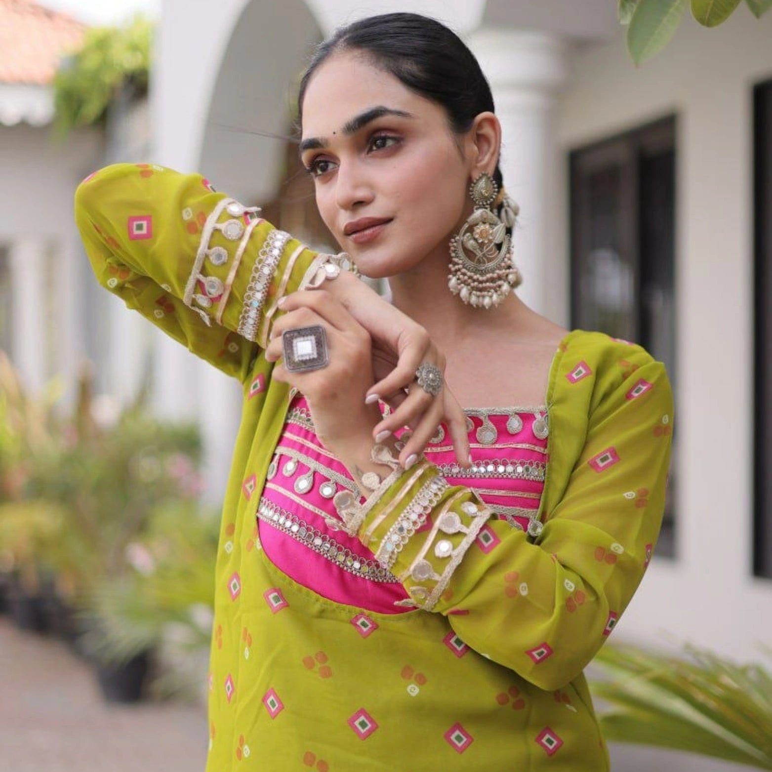Riwaayat Kutchi Kali Lehenga Set