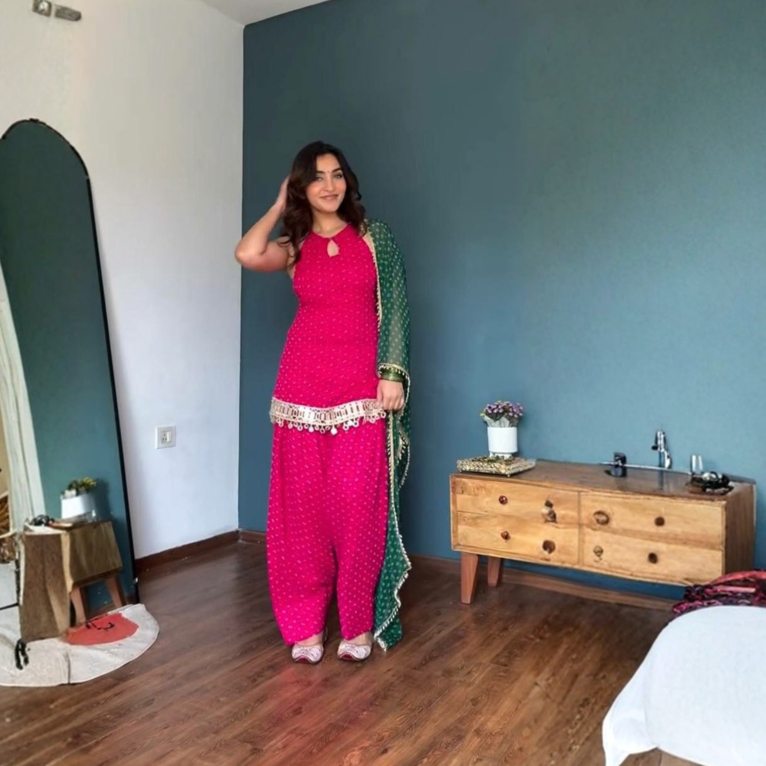 Riwaayat Pink Farshi Palazzo Suit Set