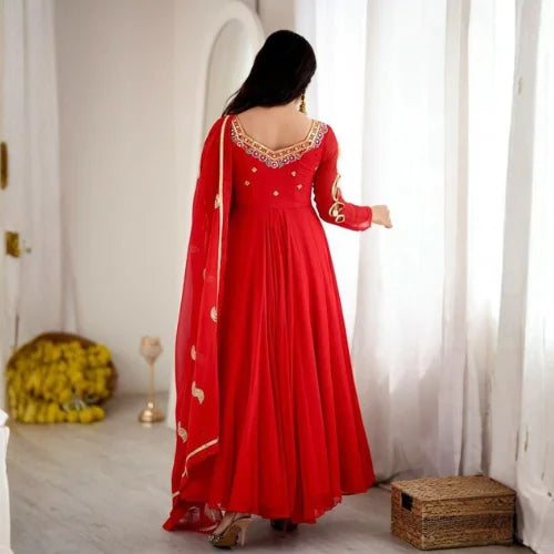 Aaradhya Royal Swirl Gown Set