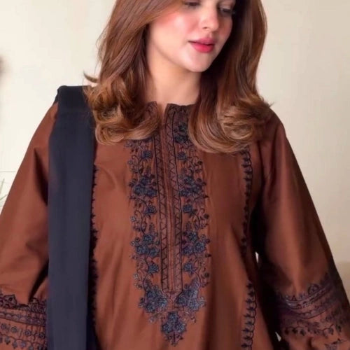 Aafiya Roman Silk Embroidered Set