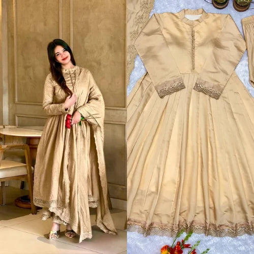 Embroidered Roman Silk Gown Set