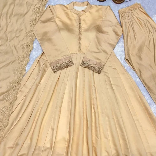 Embroidered Roman Silk Gown Set