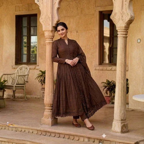 Embroidered Roman Silk Gown Set