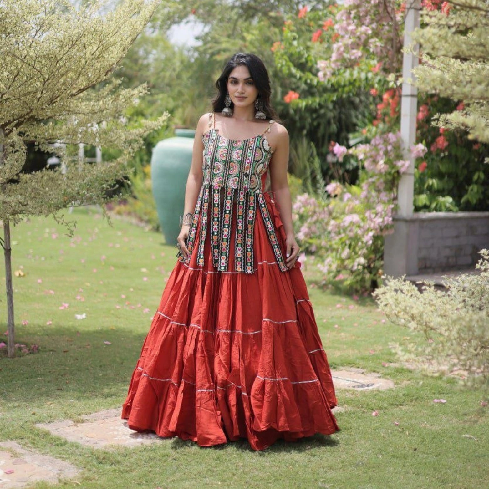 Gulnaar Kutchi Kora Leheng
