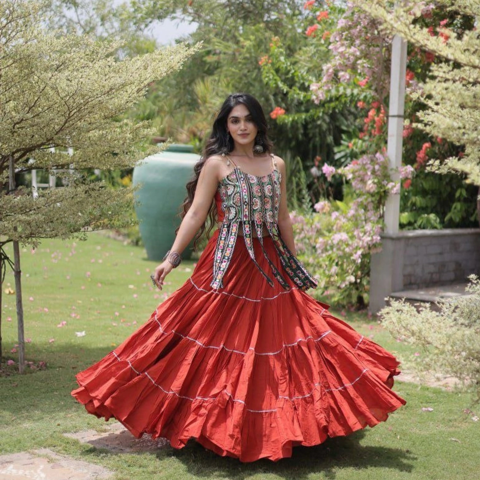 Gulnaar Kutchi Kora Leheng