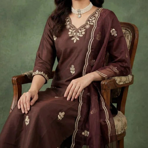 Embroidered Cotton Blend Kurta Set with Organza Dupatta