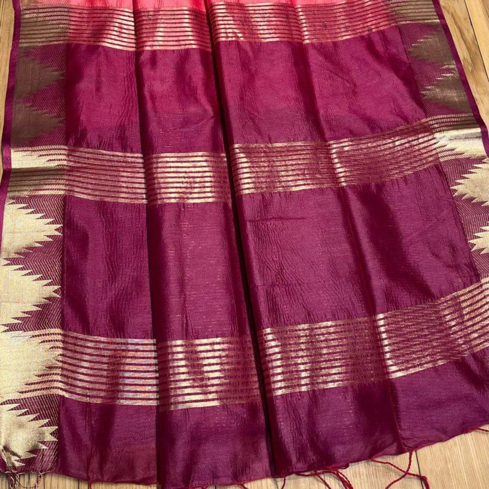 Bandhani Butti Silk Feel Saree