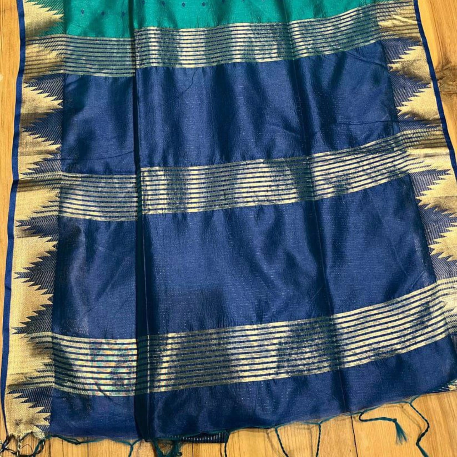Bandhani Butti Silk Feel Saree