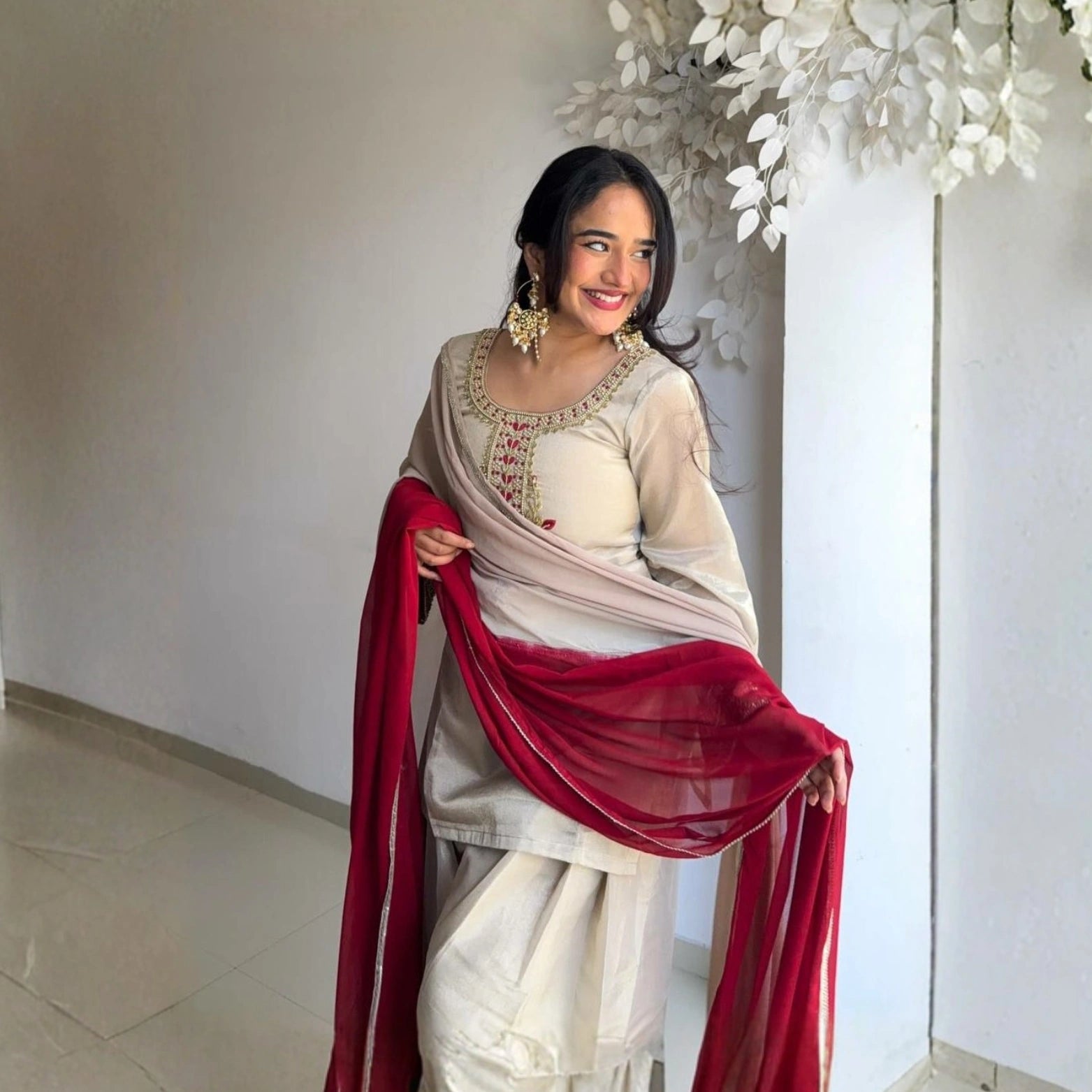 Noor-e-Meher Farshi Suit Set