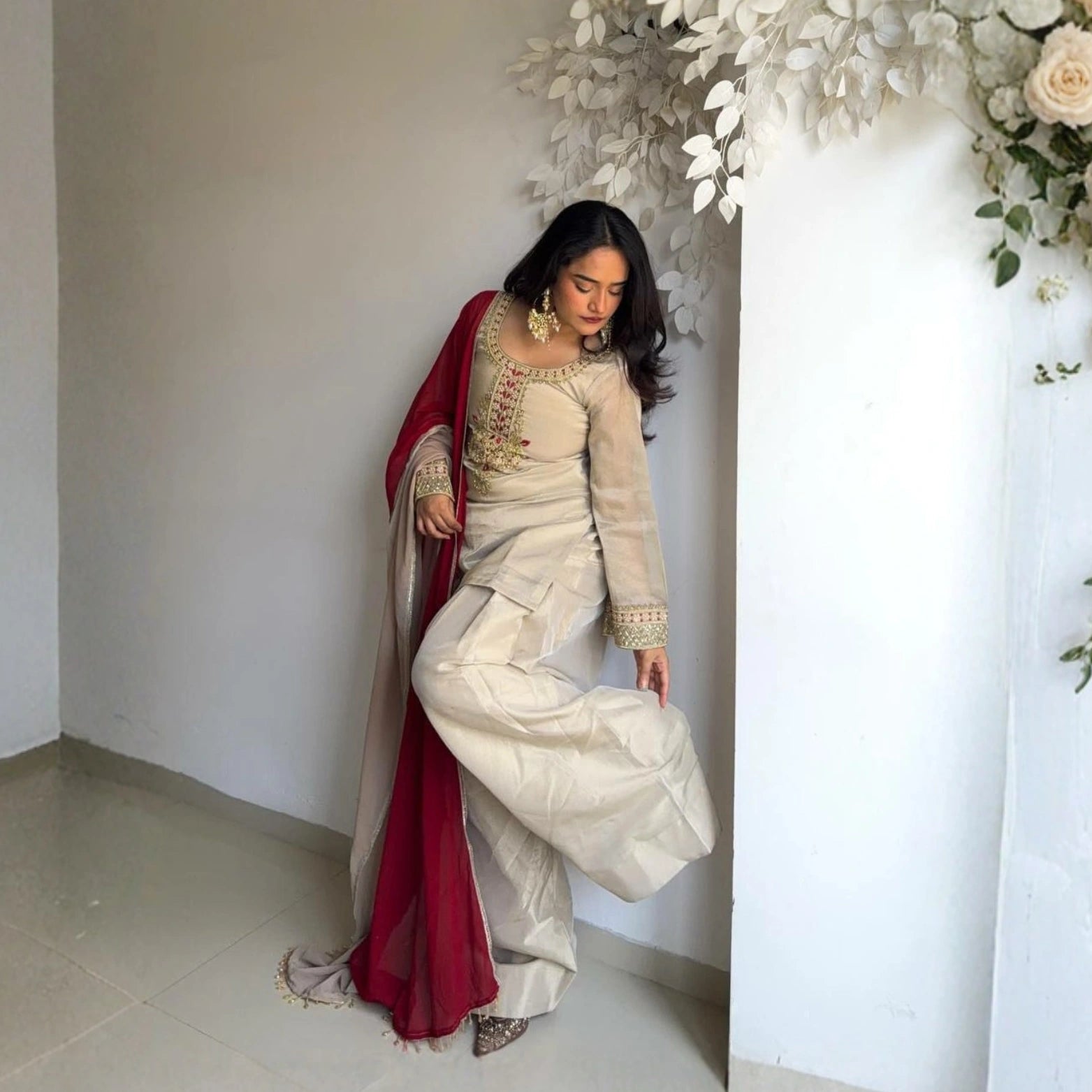 Noor-e-Meher Farshi Suit Set