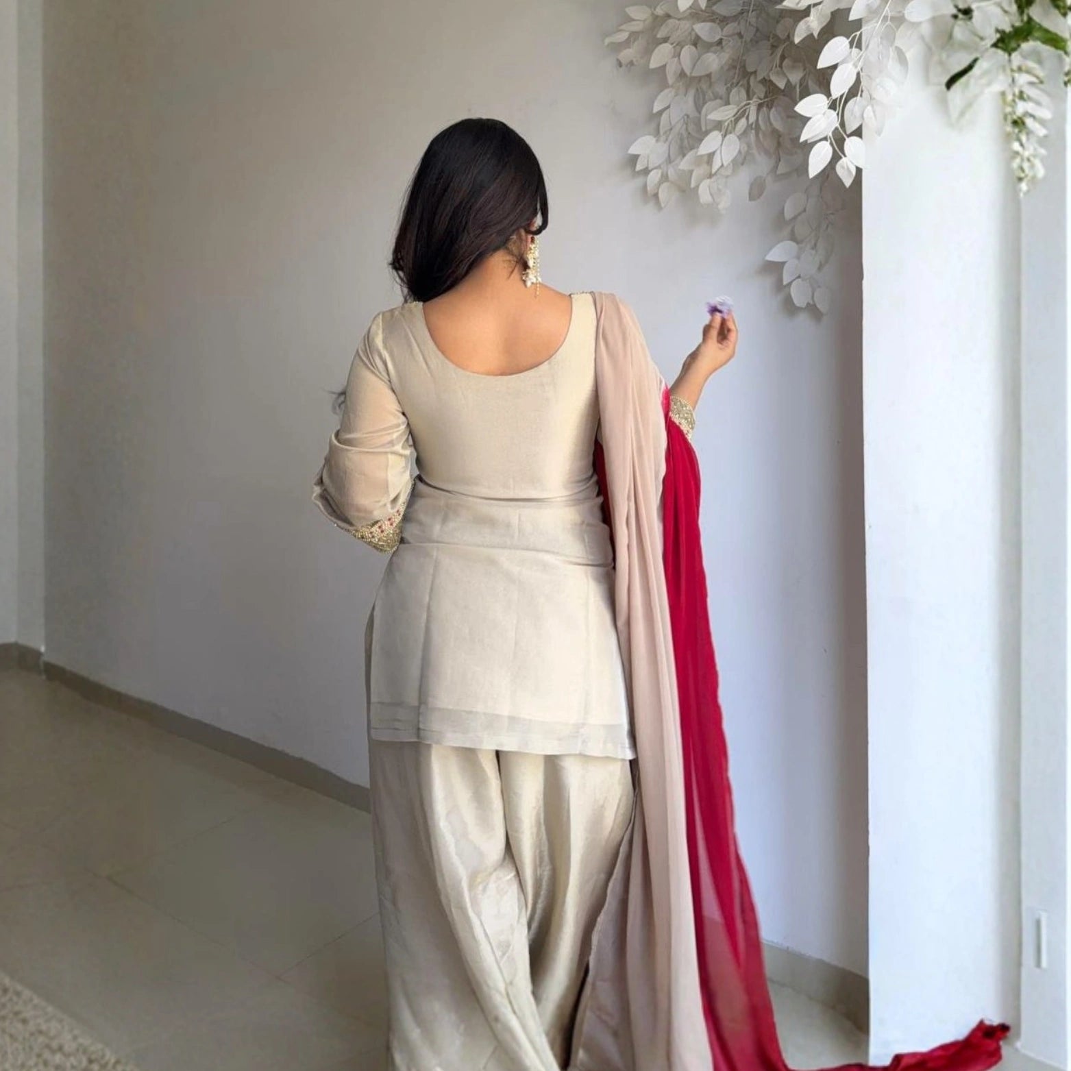Noor-e-Meher Farshi Suit Set