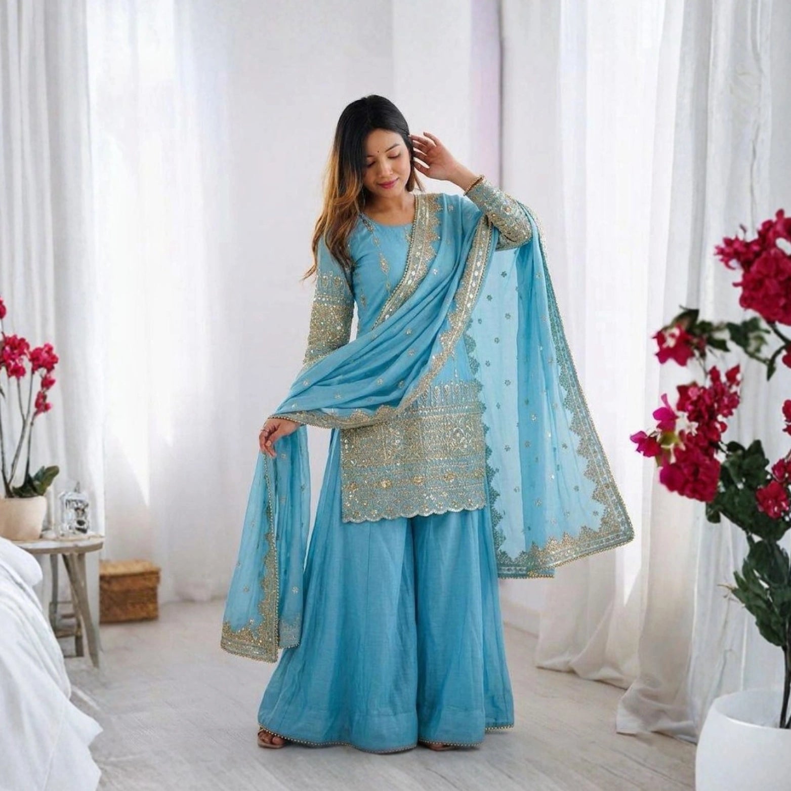 Aabroo Vichitra Sharara Set