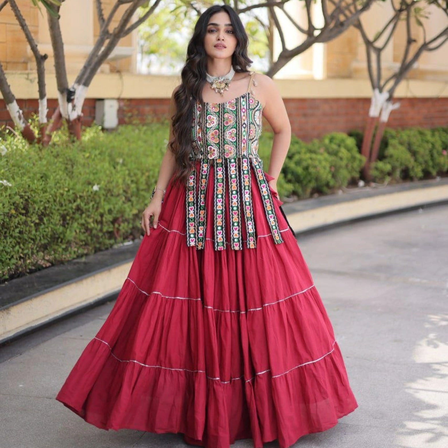 Gulnaar Kutchi Kora Leheng