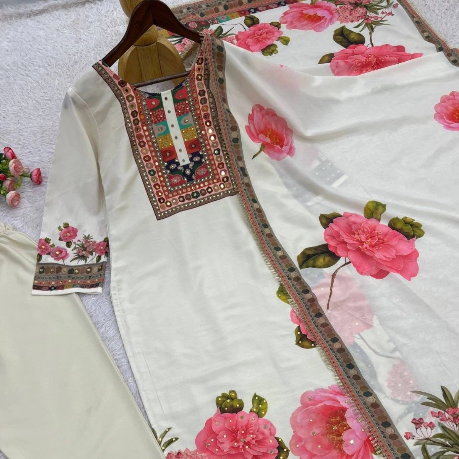 Gulnaar Garden Suit Set
