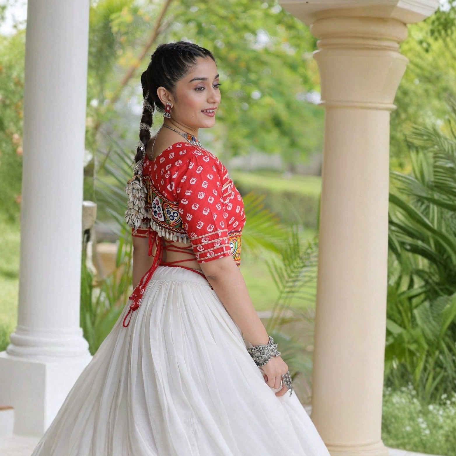 Gulnaar Gamthi Gota Patti Lehenga Set