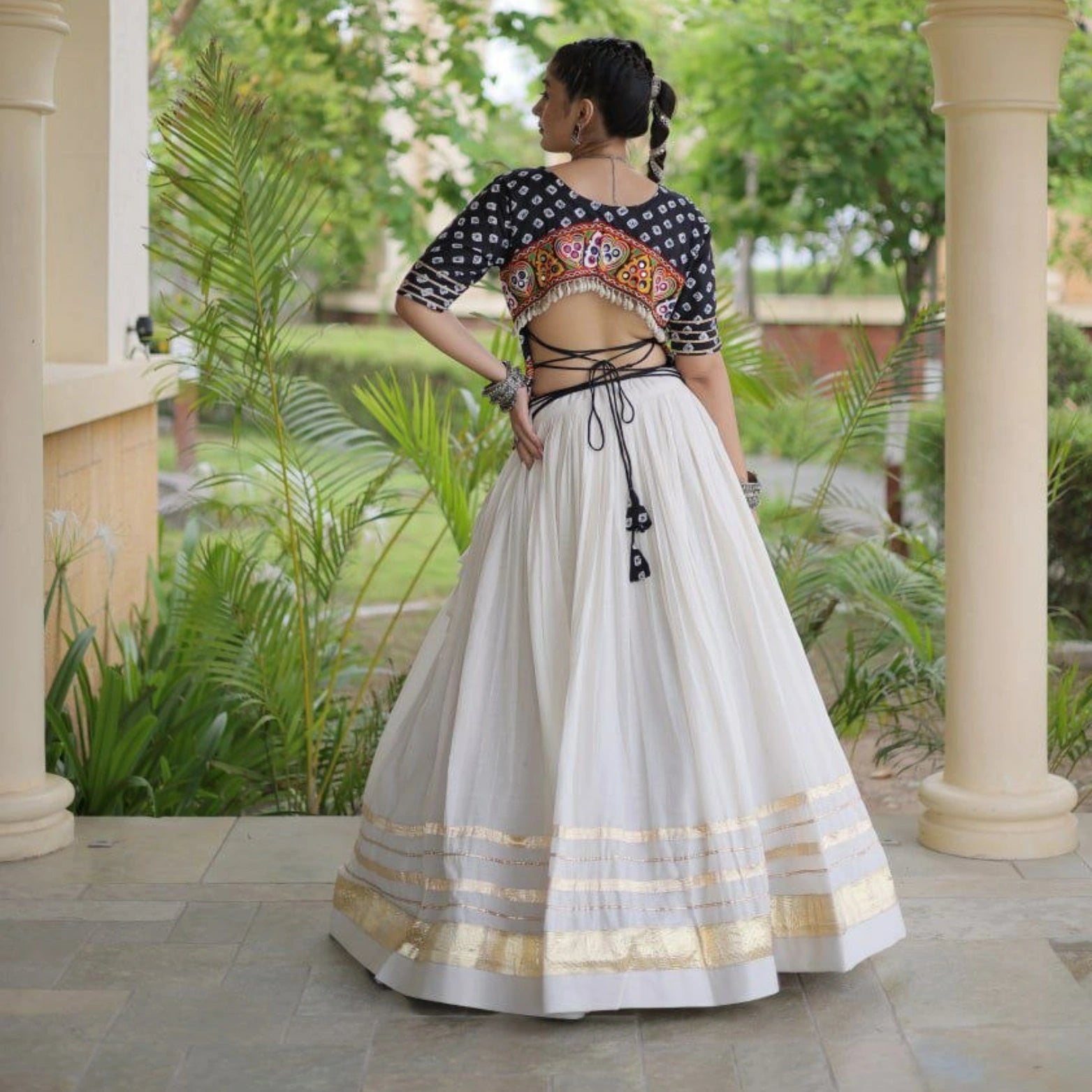 Gulnaar Gamthi Gota Patti Lehenga Set