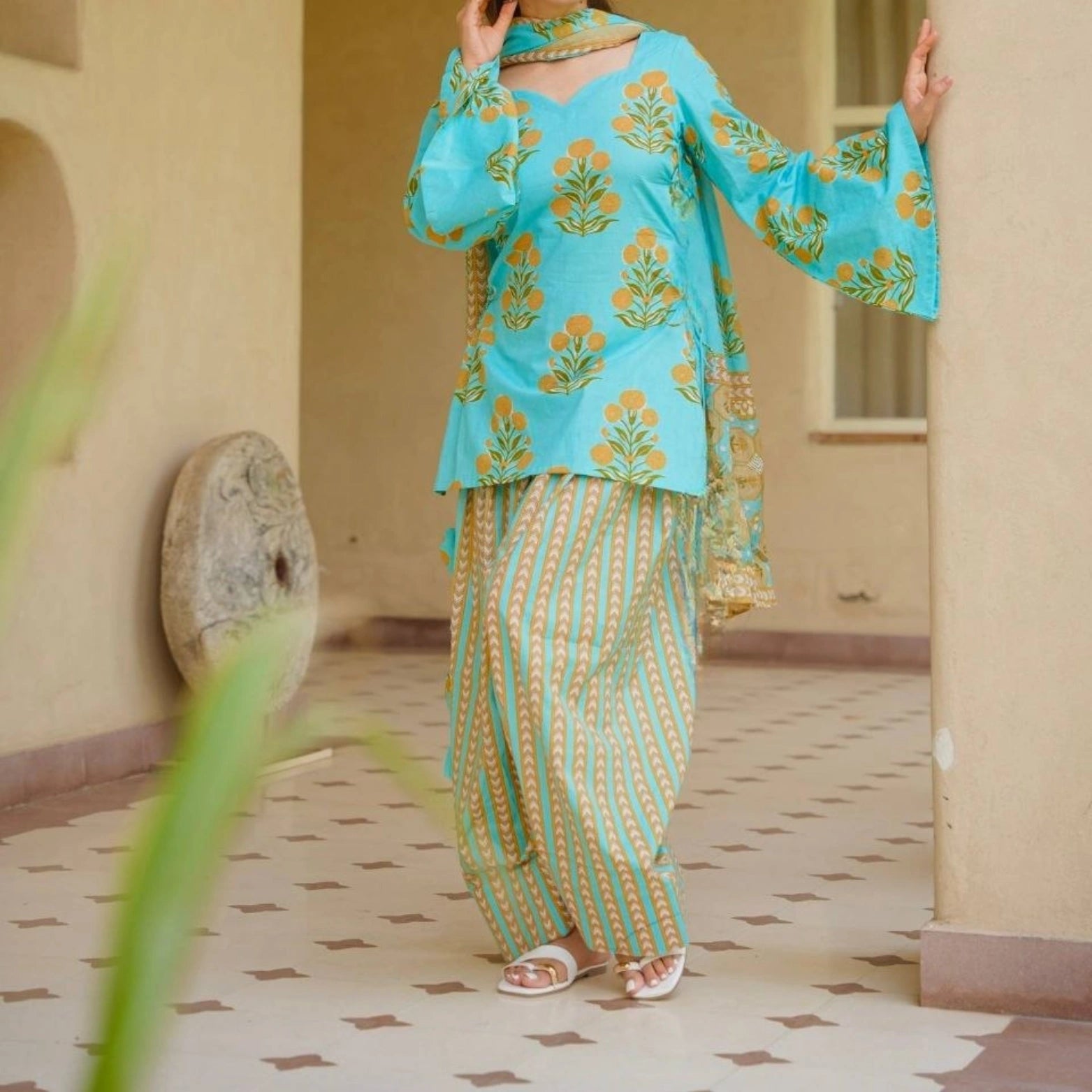 Ziya Cambric Cotton Printed Farshi Set