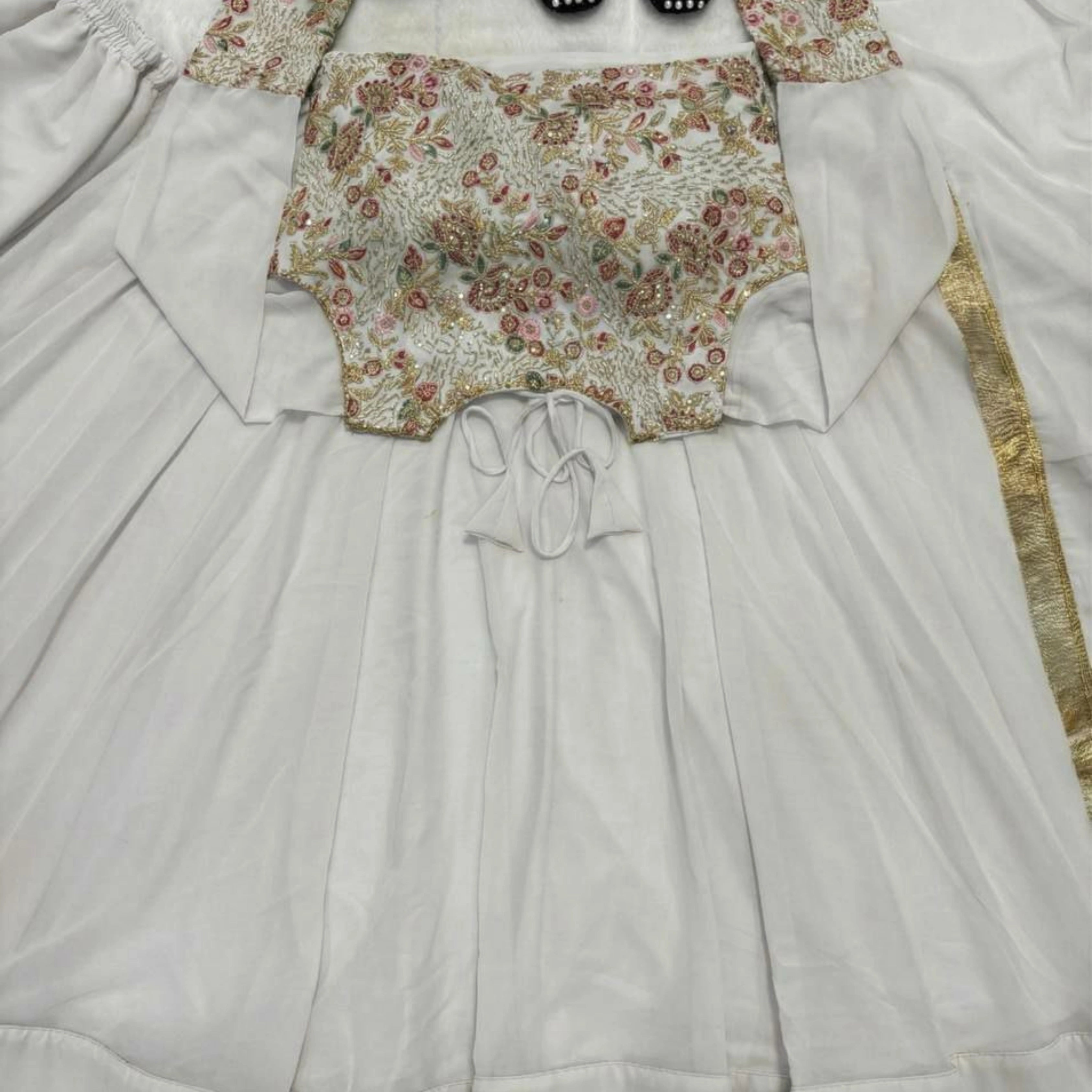 Ethnic Aura Multi-Needle Embroidered Anarkali