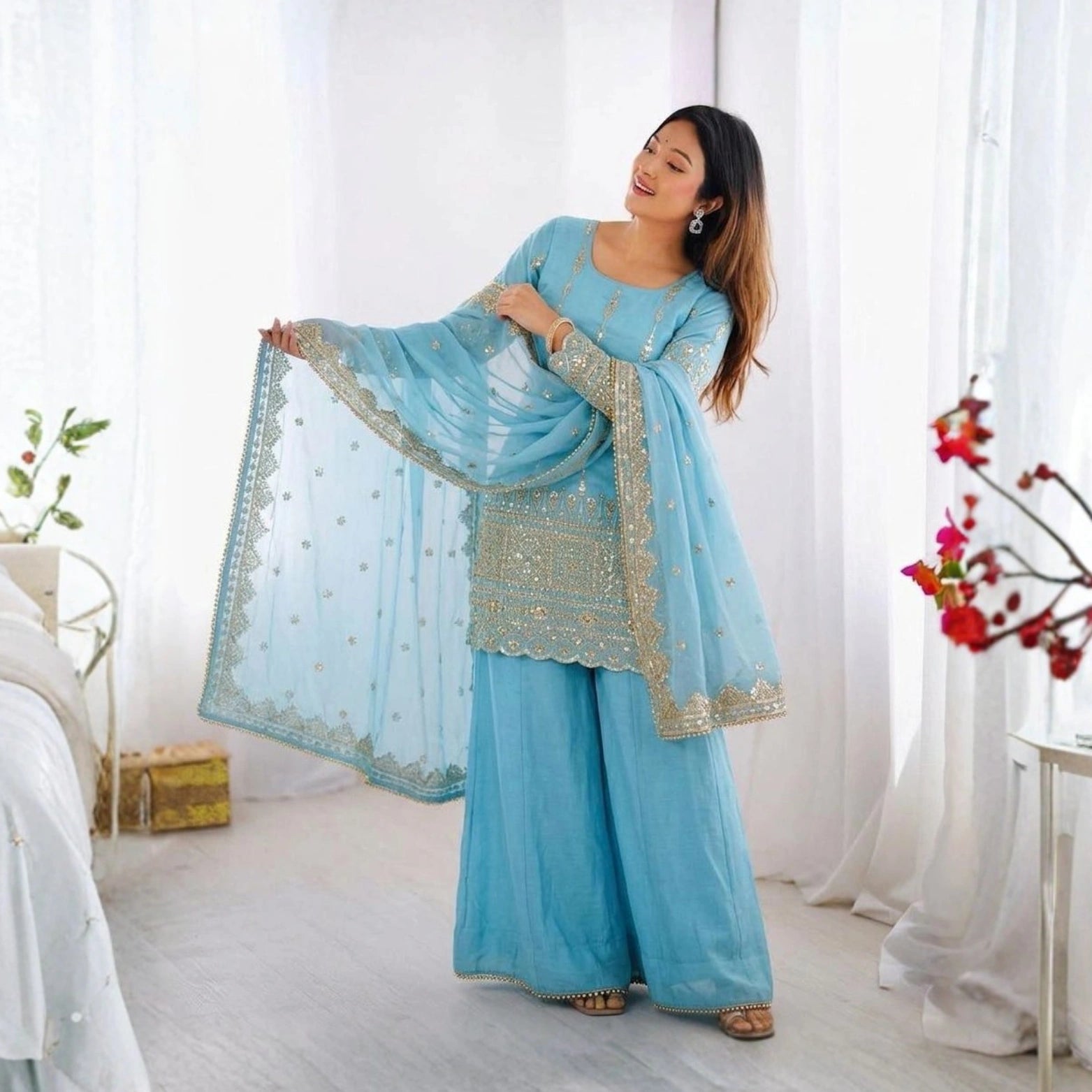 Aabroo Vichitra Sharara Set