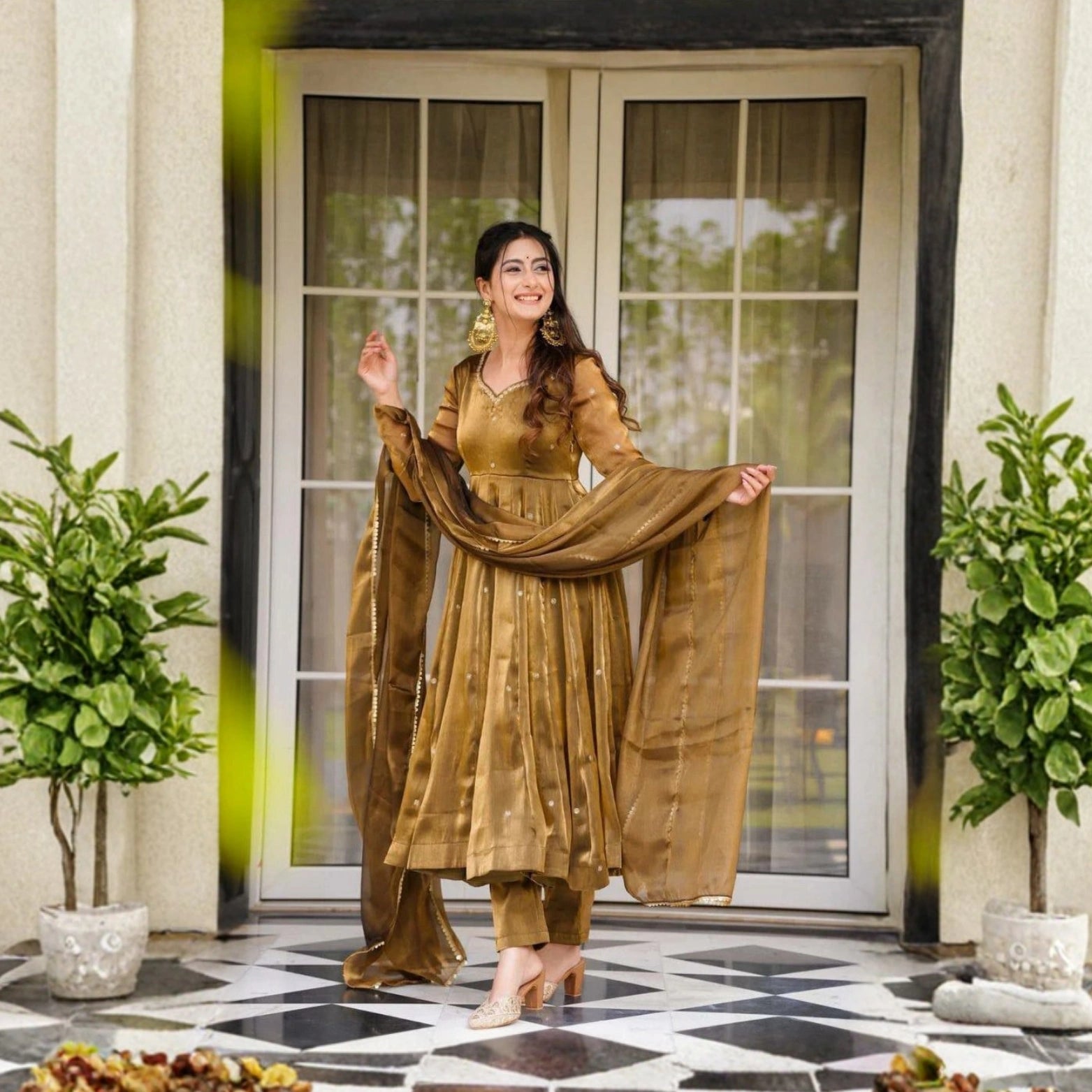 Zaria Anarkali Suit Set with Lace Border Dupatta