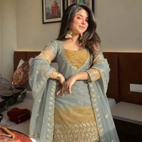 Aarohi GMY Silk Embroidered Set