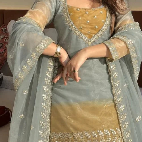 Aarohi GMY Silk Embroidered Set