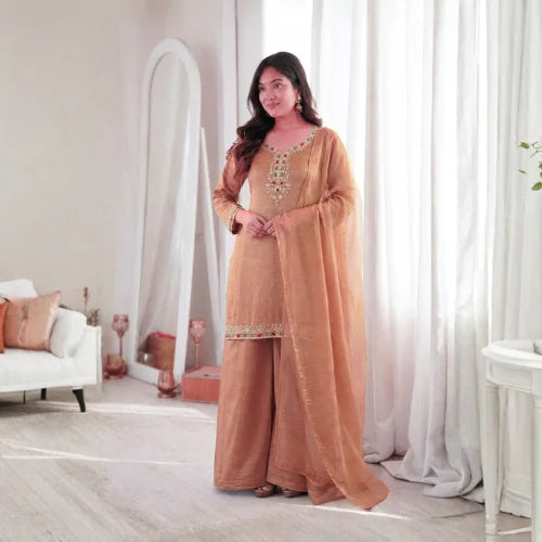 Aarohi Salsa Silk Kundan Set