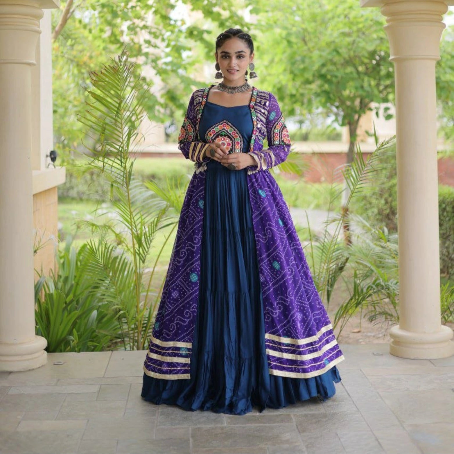 Rangrez Kutchi Bandhani Twirl Set