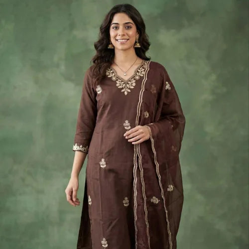 Embroidered Cotton Blend Kurta Set with Organza Dupatta